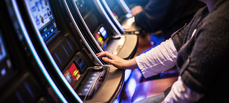 Largest mobile slot player won in UK